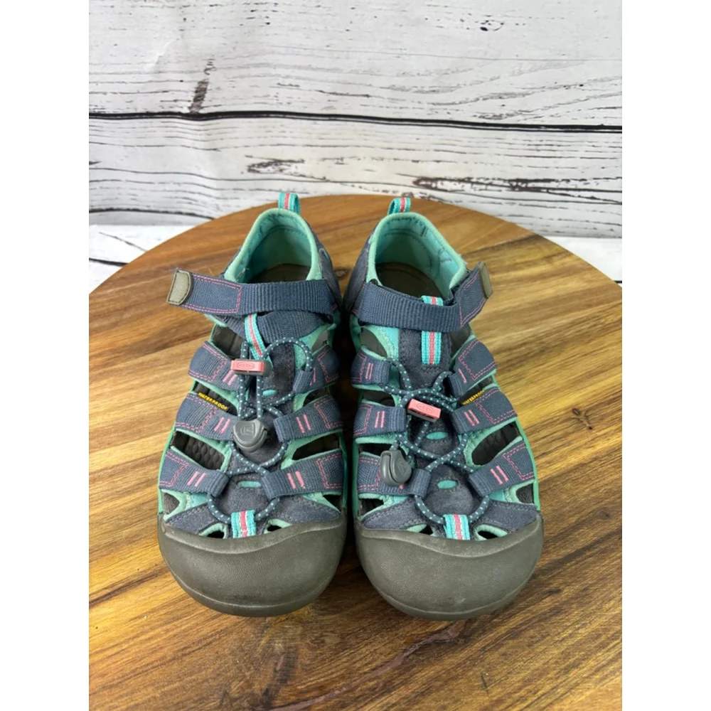 Girls KEEN Water Shoes Blue Green Size 5 (Big Girl)